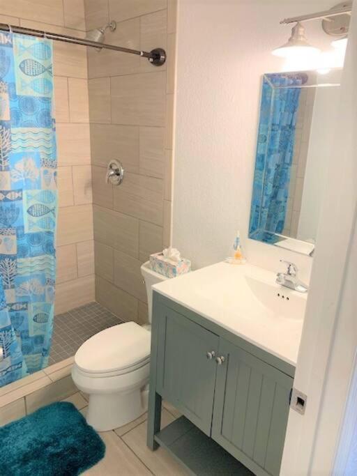 Beautiful Bright & Sparkling 2Bed 1Bath Beach Retreat - Unit 212 โคโคบีช ภายนอก รูปภาพ