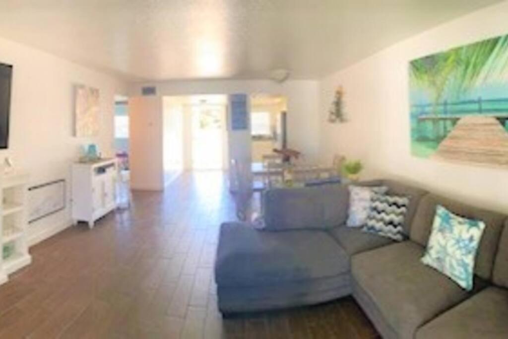 Beautiful Bright & Sparkling 2Bed 1Bath Beach Retreat - Unit 212 โคโคบีช ภายนอก รูปภาพ