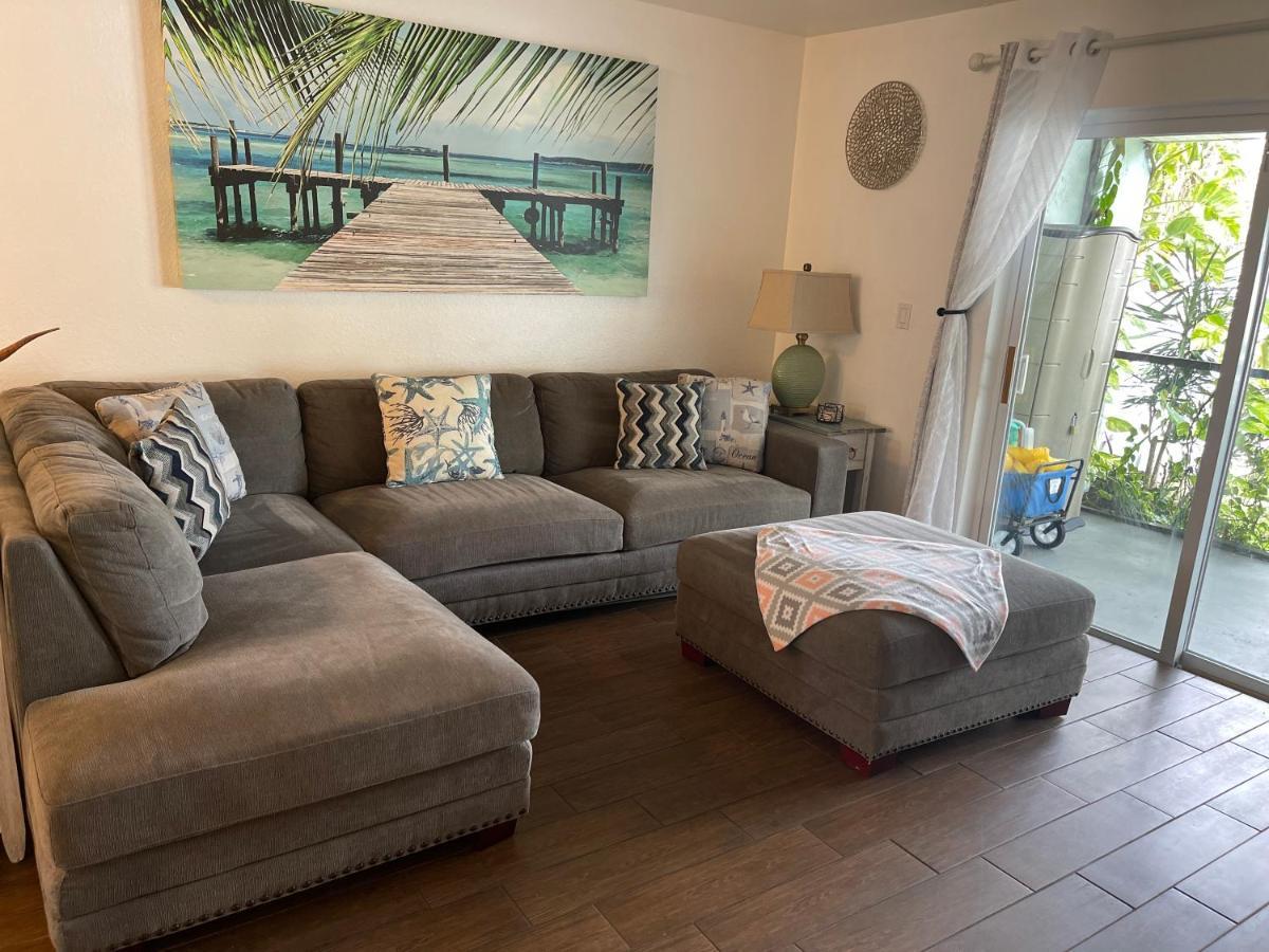 Beautiful Bright & Sparkling 2Bed 1Bath Beach Retreat - Unit 212 โคโคบีช ภายนอก รูปภาพ